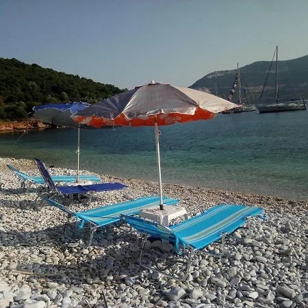 Stone House At Chondri Beach, Ammos Pelion بيت للعطل