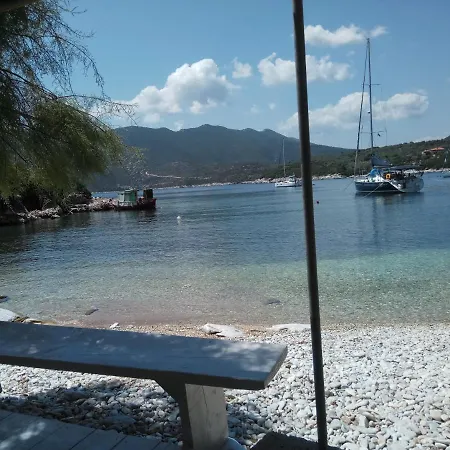 بيت للعطل Stone House At Chondri Beach, Ammos Pelion *