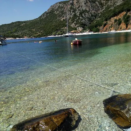 Stone House At Chondri Beach, Ammos Pelion بيت للعطل